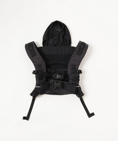 こども ビームス(コドモビームス)の「THE NORTH FACE / ベビー コンパクト キャリアー (抱っこ紐)(抱っこ紐/ベルトカバー/スリング・キッズ・ブラック/オリーブ・ONE SIZE)」の4枚目の写真