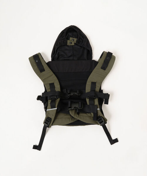 こども ビームス(コドモビームス)の「THE NORTH FACE / ベビー コンパクト キャリアー (抱っこ紐)(抱っこ紐/ベルトカバー/スリング・キッズ・ブラック/オリーブ・ONE SIZE)」の15枚目の写真