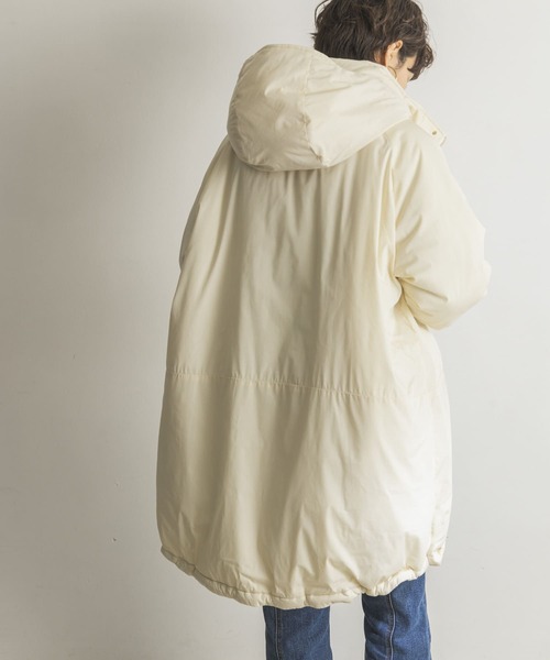 URBAN RESEARCH（アーバンリサーチ）の「機能中綿2WAYボリュームコート（ダウンジャケット/コート・レディース・ブラック/カーキ/アイボリー・FREE）」の19枚目の写真
