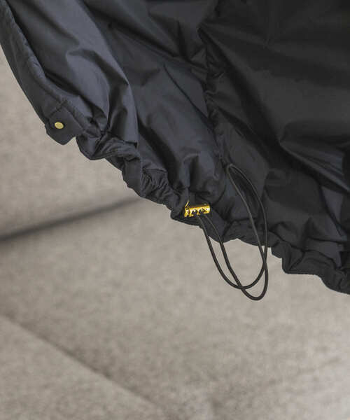 URBAN RESEARCH（アーバンリサーチ）の「機能中綿2WAYボリュームコート（ダウンジャケット/コート・レディース・ブラック/カーキ/アイボリー・FREE）」の13枚目の写真