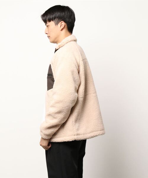 THRASHER（スラッシャー）の「HOMETOWN BOA FLEECE JACKET/スラッシャーモコモコボアフリースジャケット（ブルゾン・メンズ・ブラック/ベージュ・MEDIUM/X-LARGE/XX-LARGE/LARGE）」の4枚目の写真