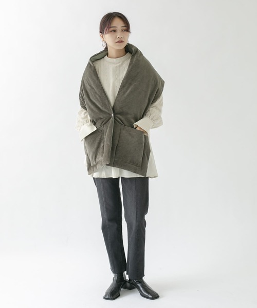 KBF（ケイビーエフ）の「リバーシブルベストストール（マフラー・レディース・ブラック/カーキ・ONE）」の5枚目の写真