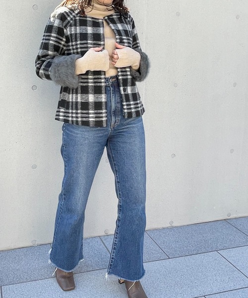 StyleSea（スタイルシー）の「ラビットファーノーカラージャケット（ノーカラージャケット・レディース・グリーン/ブラック/ブラック系・SMALL）」の13枚目の写真