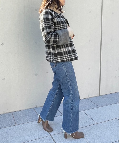 StyleSea（スタイルシー）の「ラビットファーノーカラージャケット（ノーカラージャケット・レディース・グリーン/ブラック/ブラック系・SMALL）」の16枚目の写真