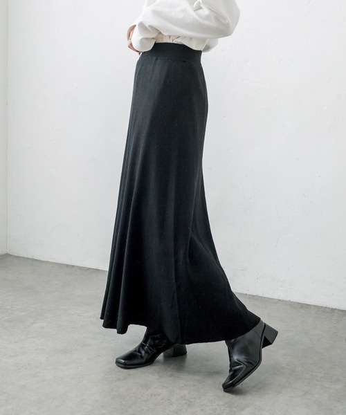 PUAL CE CIN(ピュアルセシン)の「ニットリブスカート(スカート・レディース・チャコールグレー/ブラック/モカ・FREE)」の5枚目の写真