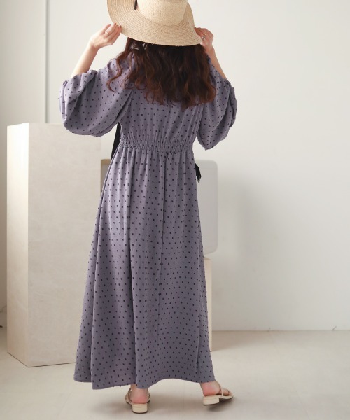 Bab(バブ)の「ドットパイピングワンピース(ワンピース・レディース・ベージュ/ブルー/ブラック・M)」の6枚目の写真