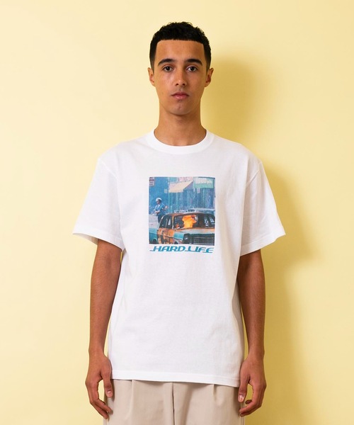 1/F(イチエフ)の「【1/F】プリントT HARD LIFE(Tシャツ/カットソー・メンズ・ブラック/ホワイト/ベージュ・2/3/1)」の4枚目の写真