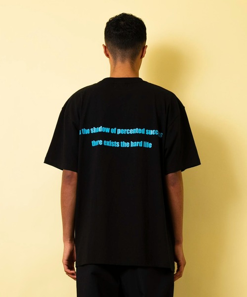 1/F(イチエフ)の「【1/F】プリントT HARD LIFE(Tシャツ/カットソー・メンズ・ブラック/ホワイト/ベージュ・2/3/1)」の16枚目の写真