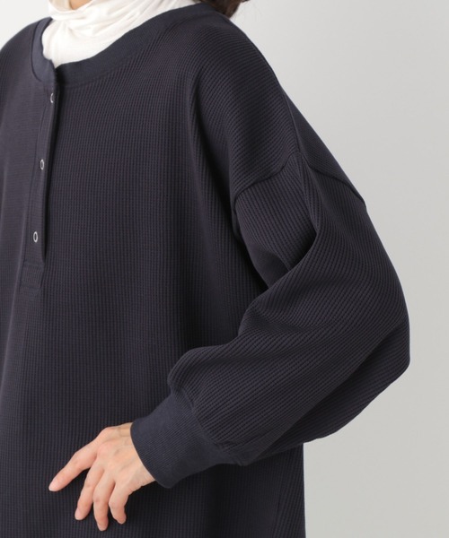 LEPSIM（レプシィム）の「【前後で着られる】2WAYワッフルポンチョ　259275（Tシャツ/カットソー・レディース・ネイビー/ピンク/アイボリー・FREE）」の13枚目の写真