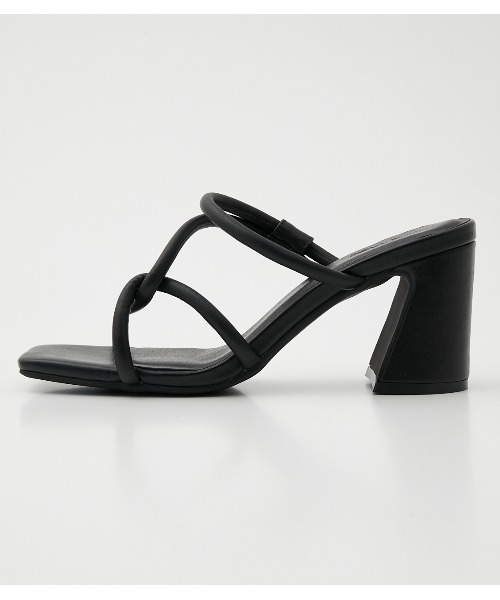 AZUL by moussy(アズールバイマウジー)の「TUBE CROSS BELT SANDALS/チューブクロスベルトサンダル(サンダル・レディース・ブラック/ホワイト・SMALL/MEDIUM/LARGE)」の14枚目の写真