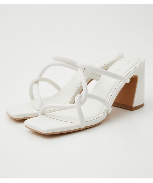 AZUL by moussy(アズールバイマウジー)の「TUBE CROSS BELT SANDALS/チューブクロスベルトサンダル(サンダル・レディース・ブラック/ホワイト・SMALL/MEDIUM/LARGE)」の5枚目の写真
