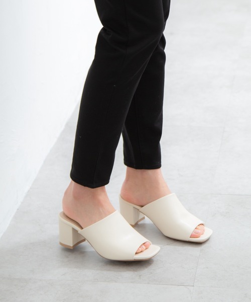 Honeys（ハニーズ）の「オープントゥミュール（サンダル・レディース・ブラック/グレイッシュベージュ/アイボリー・LL/M/L）」の8枚目の写真