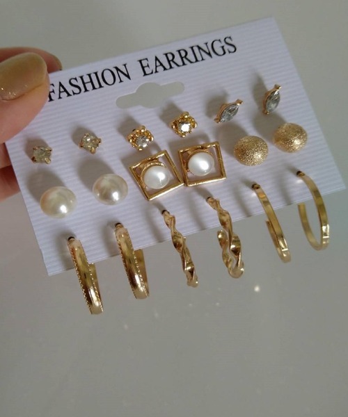 Alite cloth(アリーテクロス)の「フープピアスデザインアソートセット(ピアス(両耳用)・レディース・ゴールド系その他3/ゴールド系その他2/ゴールド系その他・FREE)」の4枚目の写真