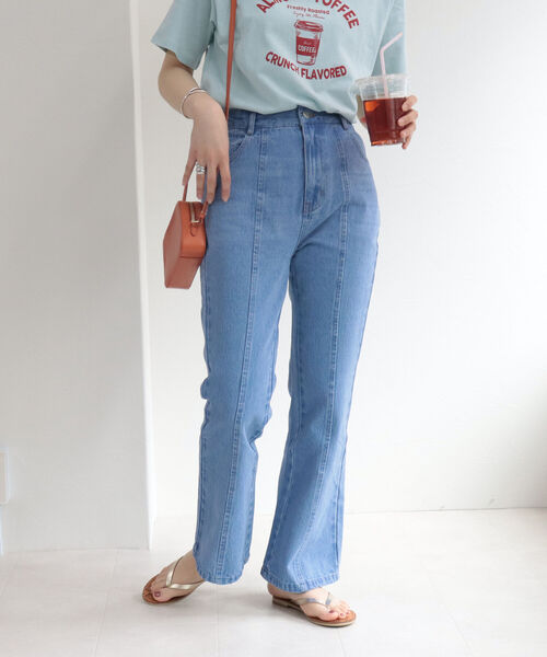 fredy repit（フレディレピ）の「フレアデニムパンツ（デニムパンツ・レディース・ブルー/ブラック・38/36）」の2枚目の写真