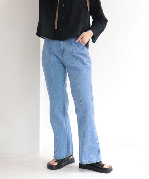 fredy repit（フレディレピ）の「フレアデニムパンツ（デニムパンツ・レディース・ブルー/ブラック・38/36）」の18枚目の写真