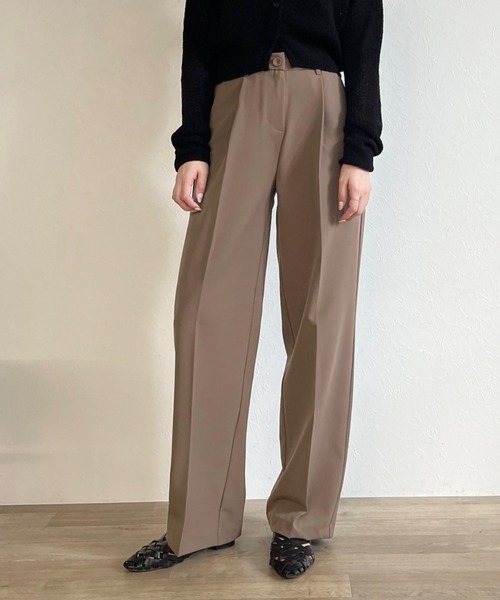 ISOOK(アイスー)の「【ZOZOTOWN限定】Center press slacks / センタープレススラックス(スラックス・レディース・ブラウン/ピンク/アイボリー・FREE)」の2枚目の写真