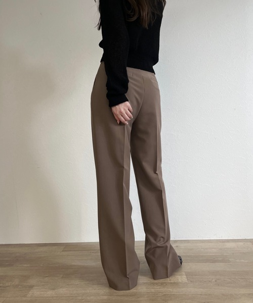 ISOOK(アイスー)の「【ZOZOTOWN限定】Center press slacks / センタープレススラックス(スラックス・レディース・ブラウン/ピンク/アイボリー・FREE)」の12枚目の写真