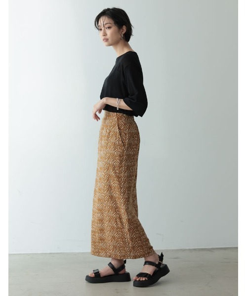 Re:EDIT(リエディ)の「エスニックパターンスリットタイトスカート(スカート・レディース・ブラック/キャメル・SHORT/LARGE/MEDIUM)」の12枚目の写真