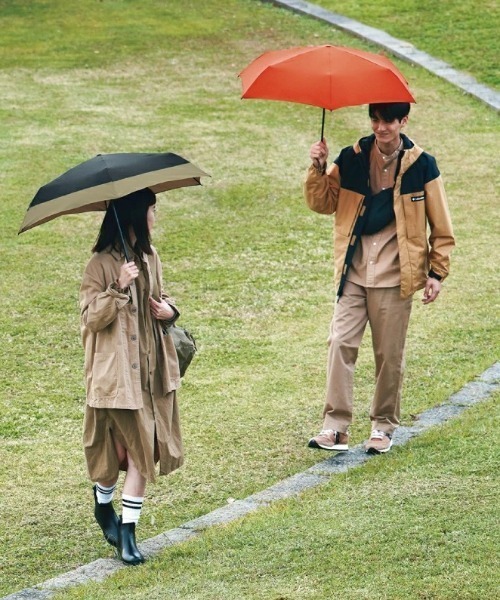 because（ビコーズ）の「【because】リペット 無地 バイカラー ミニ サスティナブル/晴雨兼用/日傘/折りたたみ傘/ビコーズ/ユーデイ/D-063628/D-063610（折りたたみ傘・レディース・ブラック/グレー/サックスブルー/ネイビー/パープル/ライトグレー・FREE）」の12枚目の写真