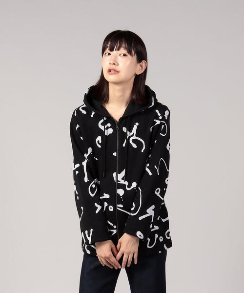 agnes b.(アニエスベー)の「【ユニセックス】 M393 BLOUSON アーティストシップブルゾン(パーカー・レディース・ブラック・MEDIUM/X-LARGE/LARGE/SMALL)」の2枚目の写真