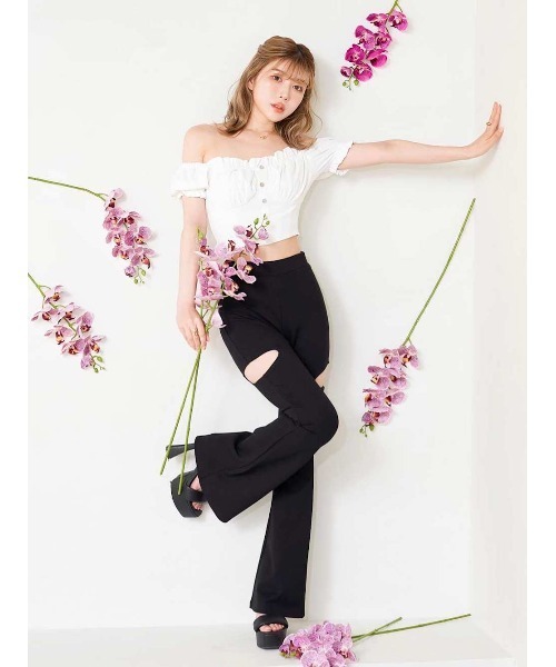 Darich(ダーリッチ)の「コットンライクフリルオフショルトップス(Tシャツ/カットソー・レディース・ホワイト/ブラック/ピンク・FREE)」の15枚目の写真