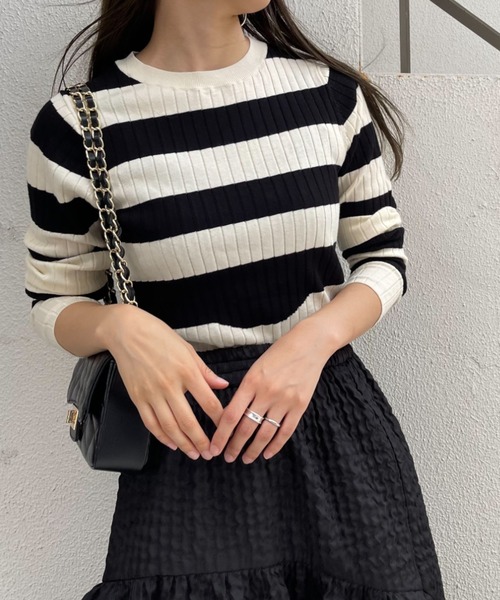 fredy emue（フレディエミュ）の「変形ボーダーリブニット（ニット/セーター・レディース・ブルー系その他/ホワイト系その他/グリーン系その他/ピンク系その他・38）」の2枚目の写真