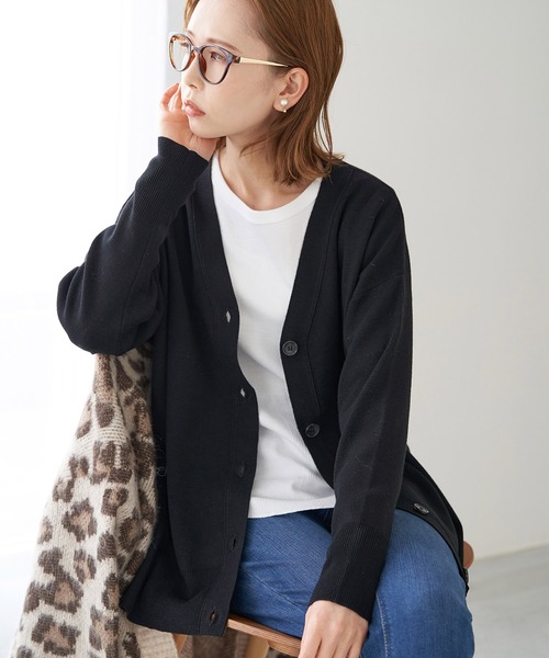 ROPE' PICNIC(ロペピクニック)の「【WEB限定カラー:モカ,ブルー】アンチピリングVあきニットカーディガン(カーディガン/ボレロ・レディース・イエロー系その他3/ブラック/パープル/ブルー/グレー系その他/キナリ・38)」の3枚目の写真