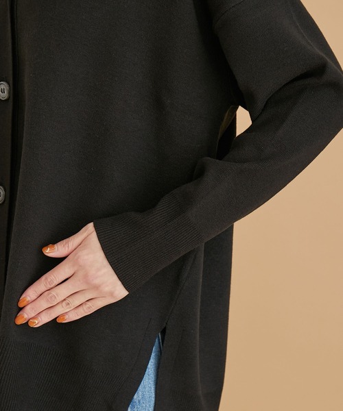 ROPE' PICNIC(ロペピクニック)の「【WEB限定カラー:モカ,ブルー】アンチピリングVあきニットカーディガン(カーディガン/ボレロ・レディース・イエロー系その他3/ブラック/パープル/ブルー/グレー系その他/キナリ・38)」の12枚目の写真