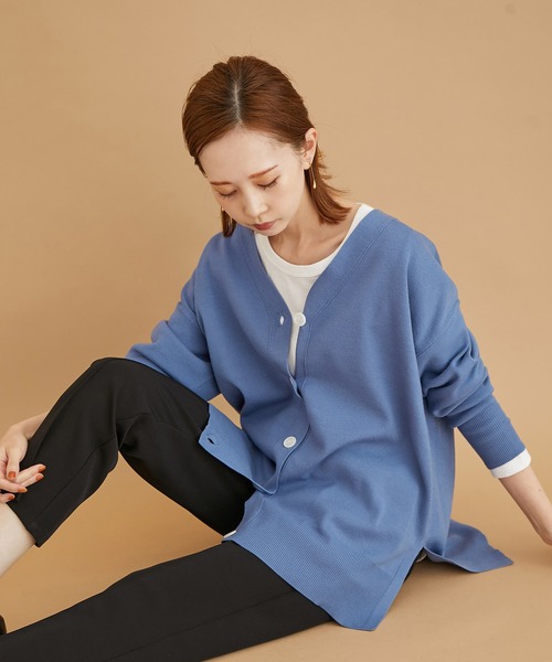 ROPE' PICNIC(ロペピクニック)の「【WEB限定カラー:モカ,ブルー】アンチピリングVあきニットカーディガン(カーディガン/ボレロ・レディース・イエロー系その他3/ブラック/パープル/ブルー/グレー系その他/キナリ・38)」の14枚目の写真