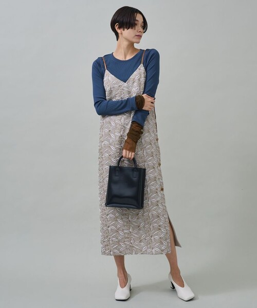 Courtney Orla(コートニーオーラ)の「【Courtney Orla/(コートニーオーラ)】CURVE TOTE S/カーブトートS(ハンドバッグ・レディース・ブラック・FREE)」の7枚目の写真