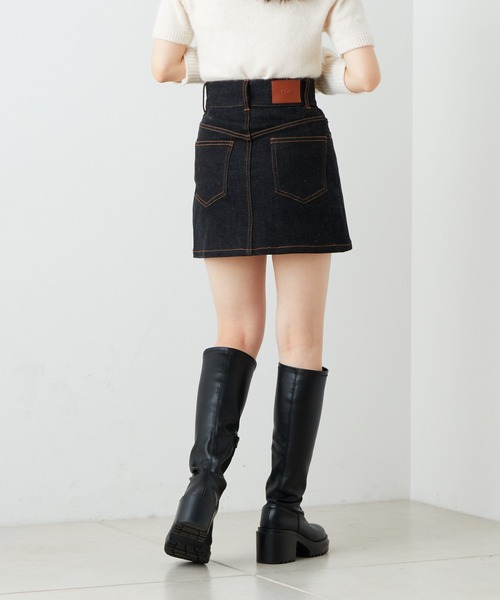 Chico（チコ）の「台形デニムミニスカート（デニムスカート・レディース・ブラック/ベージュ/ネイビー/グレー・SMALL/MEDIUM）」の7枚目の写真