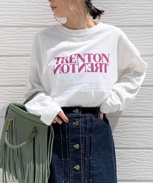 Q(キュー)の「ミラーロゴロンT(Tシャツ/カットソー・レディース・チャコールグレー/アイボリー・MEDIUM)」の2枚目の写真