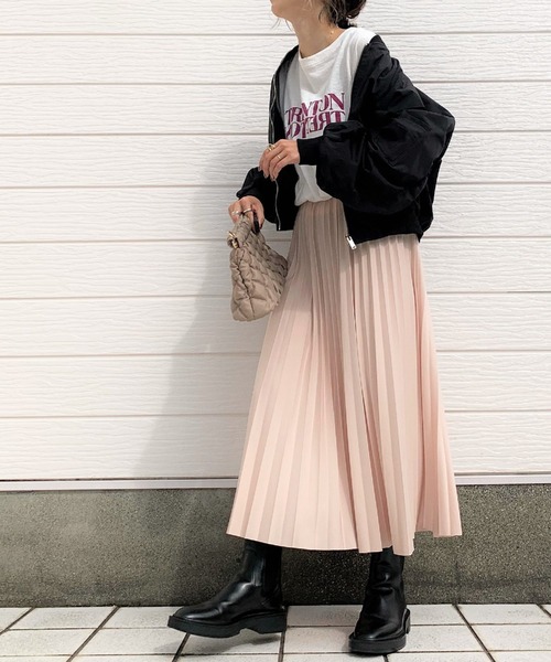 Q(キュー)の「ミラーロゴロンT(Tシャツ/カットソー・レディース・チャコールグレー/アイボリー・MEDIUM)」の15枚目の写真