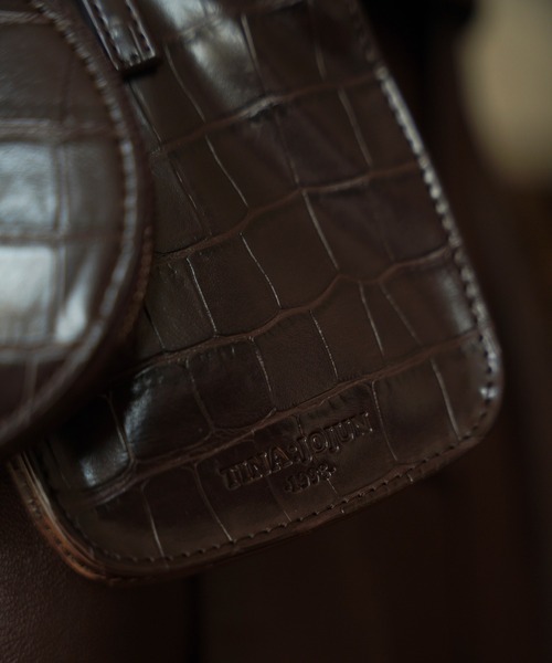 TINA：JOJUN（ティーナジョジュン）の「クロコ柄 カスタムポーチ TINA：JOJUN（ポーチ・レディース・ダークブルー/ダークブラウン・F）」の6枚目の写真