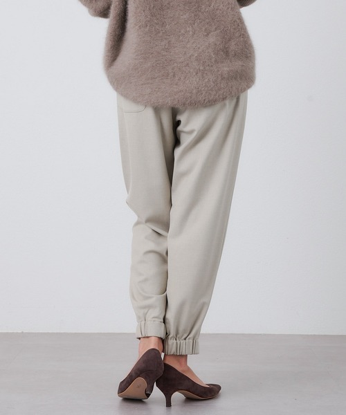 OUVRAGE CLASSE(ウヴラージュクラス)の「裾ゴムイージーPT(その他パンツ・レディース・グレイッシュベージュ/ホワイト・FREE)」の6枚目の写真