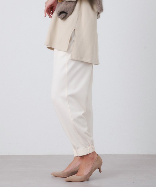 OUVRAGE CLASSE(ウヴラージュクラス)の「裾ゴムイージーPT(その他パンツ・レディース・グレイッシュベージュ/ホワイト・FREE)」の12枚目の写真