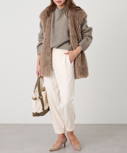 OUVRAGE CLASSE(ウヴラージュクラス)の「裾ゴムイージーPT(その他パンツ・レディース・グレイッシュベージュ/ホワイト・FREE)」の17枚目の写真