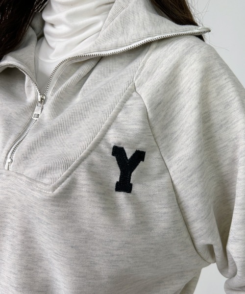 CLEA（クレア）の「アルファベット刺繍ハーフジップスウェット（スウェット・レディース・ネイビー/グレー・FREE）」の9枚目の写真