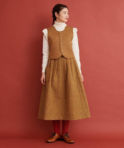 Malle（マル）の「Malle 小花キルティング　ベスト（ベスト・レディース・スミクロ/マスタード・FREE）」の14枚目の写真