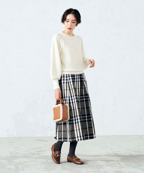 ラメガータープルオーバーニット