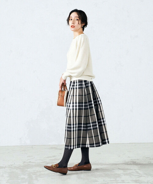 ラメガータープルオーバーニット