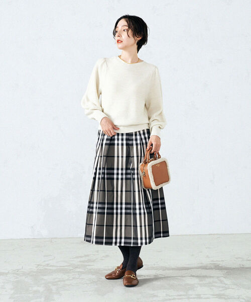 ラメガータープルオーバーニット