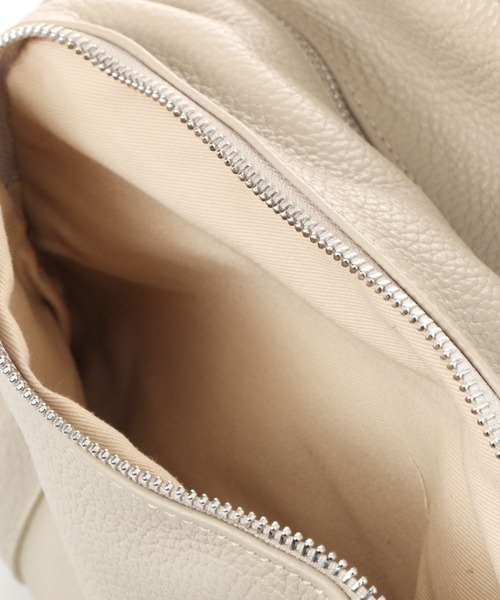 BEVINI(べヴィニ)の「BEVINI / スクエアショルダーBAG(ショルダーバッグ・レディース・サンドグレー/サックスブルー・FREE)」の4枚目の写真
