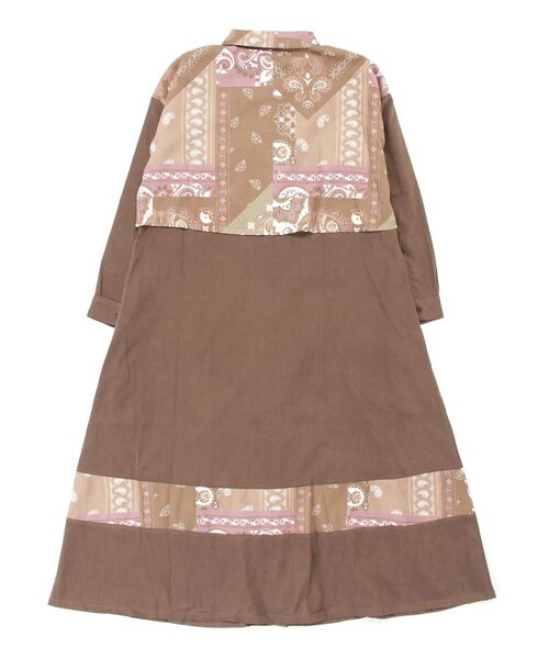 AVIREX（アヴィレックス）の「≪WEB&DEPOT限定≫REPEATING PATTERN ONEPIECE/ リピーティングパターンワンピース（シャツワンピース・レディース・ブラック/ブラウン・F）」の3枚目の写真