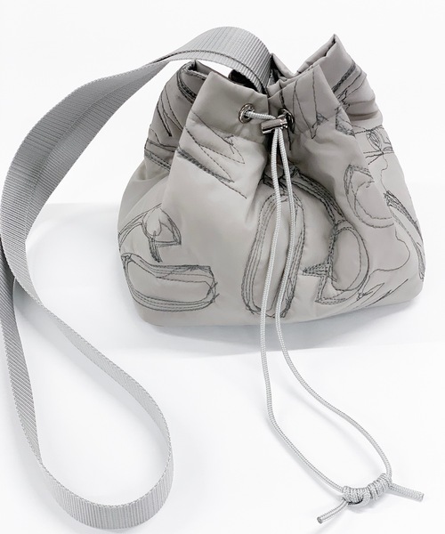 mintdesigns(ミントデザインズ)の「【SPECIAL ITEM】QUILTING BAG / キルティングバッグ(ショルダーバッグ・レディース・グレー系その他/ブラック/オフホワイト/ミント/カーキ/ネイビー・FREE)」の4枚目の写真