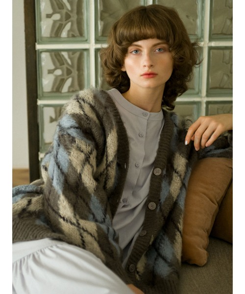 Te chichi TERRASSE（テチチテラス）の「起毛アーガイルカーディガン（カーディガン/ボレロ・レディース・グレー/オフホワイト/チャコール・ﾌﾘ-）」の8枚目の写真