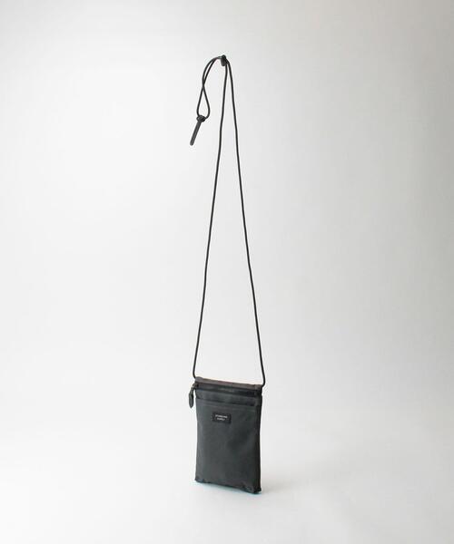 STANDARD SUPPLY（スタンダードサプライ）の「【別注】＜STANDARD SUPPLY×green label relaxing＞スリングパースM（ショルダーバッグ・メンズ・ダークグリーン/ブラック/ダークグレー/コバルトブルー/グレー/ナチュラル/ライトブルー/その他1/ライム/その他2・FREE）」の13枚目の写真