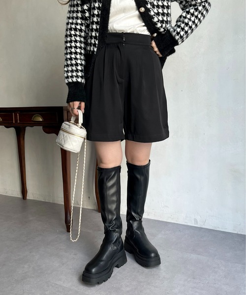 prose verse(プロズヴェール)の「タックショートパンツ(その他パンツ・レディース・ブラック・SMALL/MEDIUM/LARGE)」の9枚目の写真