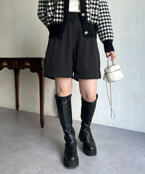 prose verse(プロズヴェール)の「タックショートパンツ(その他パンツ・レディース・ブラック・SMALL/MEDIUM/LARGE)」の4枚目の写真