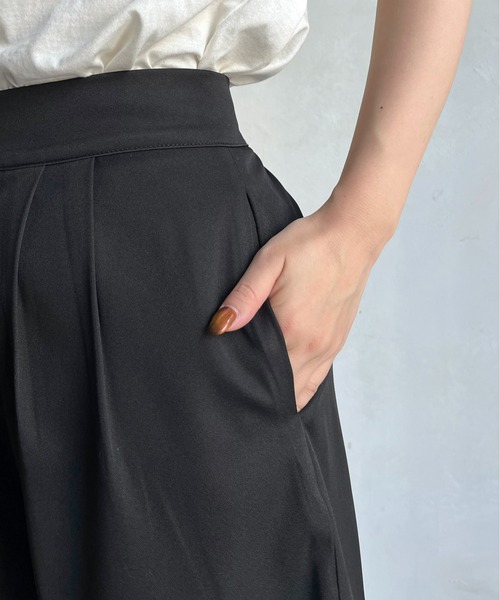 prose verse(プロズヴェール)の「タックショートパンツ(その他パンツ・レディース・ブラック・SMALL/MEDIUM/LARGE)」の16枚目の写真